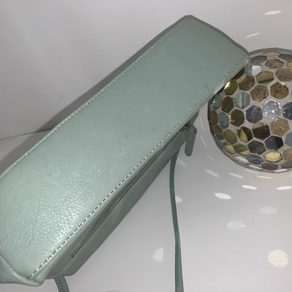 STONE MOUNTAIN - Picture 4 of 8